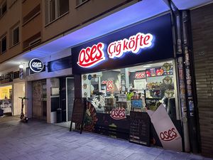 store front  at Oses Çiğ Köfte in Cologne