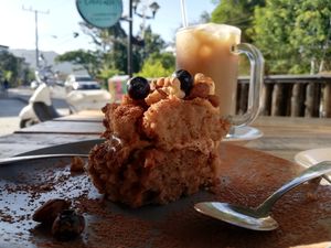 Banana bread with peanut butter, nuts and blueberries at CocoLatte in El Valle De Anton