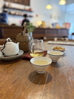 Dong Ding Oolong  from Taiwan   at Seong Man Teahouse 上文 in Ipoh