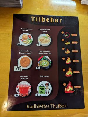 Choose spiciness/sauces at Rødhættes Thaibox in Holbaek