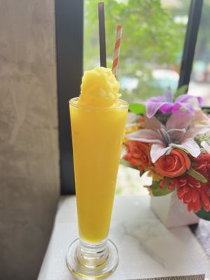   at Ruan Mae Lui Vegetarian เรือนแม่หลุยมังสวิรัติ in Bangkok