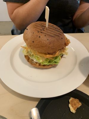 Vegetarian chicken burger  at Kamu Koffiebar in Breda