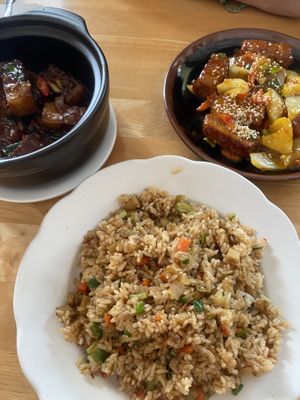 We forgot to photograph the tamarind vegan chicken but this was our favourite!   at Nhà Hàng Chay Hoa Lư - Loving Hut in Ninh Binh