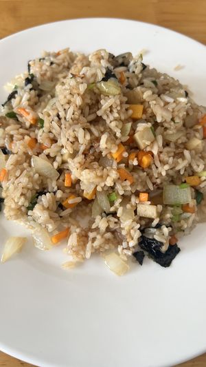 Seaweed fried rice  at Nhà Hàng Chay Hoa Lư - Loving Hut in Ninh Binh