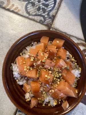 Tartare salmon  at Sushi Meshi in Carrara