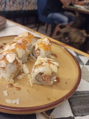 Tonno veg con mandorle at Sushi Meshi in Carrara