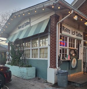 Rhea's Ice Cream in Gruene at Rhea's Ice Cream in New Braunfels