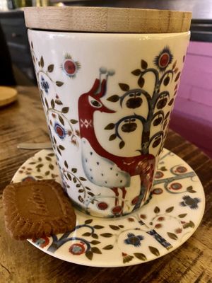 Tea, in super cute mugs!  at Kala Fiore in Antwerpen