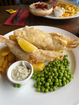 Banana blossom fish'n chips at Schiehallion Hotel in Aberfeldy