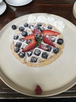 Waffles veganos  at Jeronimo in Lima