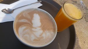 Hier nimmt man das mit der "Latte"-Art wörtlich 😜 at Pano in Freising