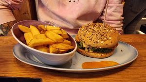 Zeitgeist mit Goldfritten at Hans im Glück in Spreitenbach