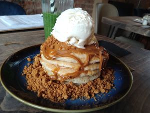 Biscoff pancakes 💚🌱 at Moon Coffee House in Scunthorpe