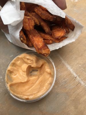 sweet potato fries with sriracha aoli 😭🤤 SO YUMMY at HipCityVeg - Rittenhouse in Philadelphia