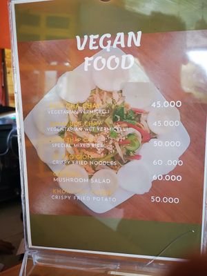 Limited food options at Long Hung Coffee in Phu Quoc