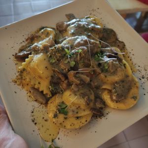 Ravióli ai funghi at DALL'ITALIANO BEACH in Menorca