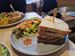 Bahn Mi Sandwich with planted meat at Katzentempel - Augsburg in Augsburg