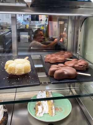 erdnuss-schoko-dessert  at Katzentempel - Augsburg in Augsburg