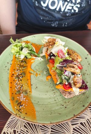 vegan toast - really tasty (8,90€) at Kalma Café in Lanzarote