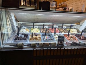  at DaVinci Gelato in Aegina