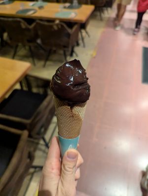  at DaVinci Gelato in Aegina