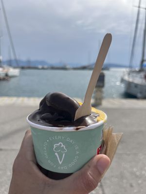   at DaVinci Gelato in Aegina
