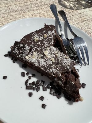 Brownie vegano  at Baraka in Orgiva