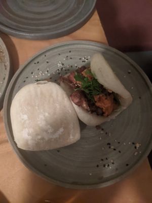 Baos de coliflor (24.000 COP) - 4/5 at Real Vegetal in Medellin