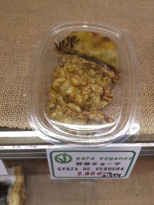 Vegan gyozas at Somenoya in Barcelona