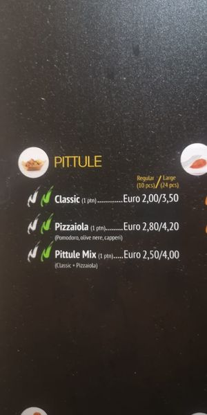 Vegan fried dough balls at Pittule - Freetfood in Lecce