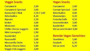 Veel veggie en Vegan snacks 
Verschillende Vegan sauzen 
Veggie en Vegan burgers 
Vegan gerechten stoofvlees , vol au vent en goulash   at Frituur De Petaat in Antwerpen