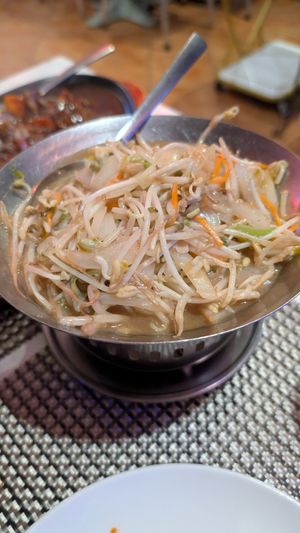 Stir fry bean sprouts at Miss Asia in Gran Canaria