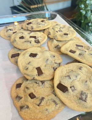 BLONDIES VEGAN EGG MADE FROM SCRATCH: PICTURE SHOWS BLONDIES VEGAN CHOCOLATE CHIP COOKIES at Blondies Vegan Proteins + Cafe Hawaii in Honolulu