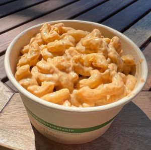 BLONDIES VEGAN CHEESE MADE FROM SCRATCH: PICTURE SHOWS BLONDIES VEAGN MAC AND CHEESE at Blondies Vegan Proteins + Cafe Hawaii in Honolulu