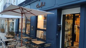 Outside entrance and seating at Chez Albert in La Rochelle