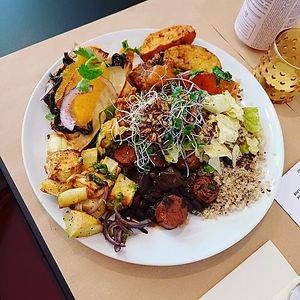 Yummy plate from the buffet!! 😋🍽👩‍🍳🌱😍
 at GORYA in Brussels