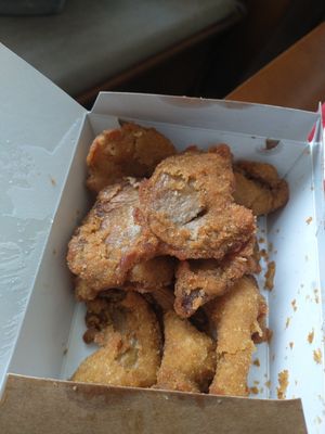 Deep fried mushrooms/cogumelos empanados at Tempero Chinês in Porto Alegre