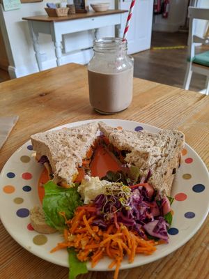 💚 at Toucan Cafe in Minehead