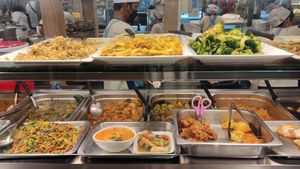  at BKK - Veg Stall Food Court - T21 in Bangkok