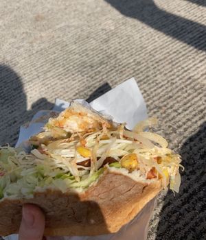 falafel sandwich with vegan sauce  at Kebap Delüüxe in Darmstadt