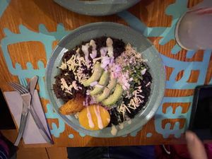 161. PABELLON CRIOLLO 15.50€ Venezolanisches Nationalgericht Reis, (Bohnen, Kochbananen, Avocado,
Vleisch, Käse und Arepa)  at Alebrijes in Wiesbaden