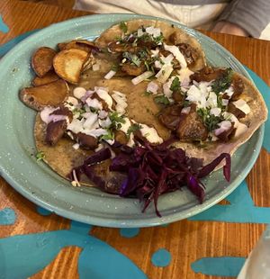 Tacos mit Mole 🌮   at Alebrijes in Wiesbaden