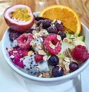 Berry Bowl at Cha-Malay Cafe bistro @ Garage in Chiang Mai