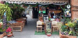 Shop front & thoroughfare at Cha-Malay Cafe bistro @ Garage in Chiang Mai