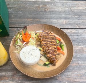   at Hanoi Vegan & Heinenhof in Cologne