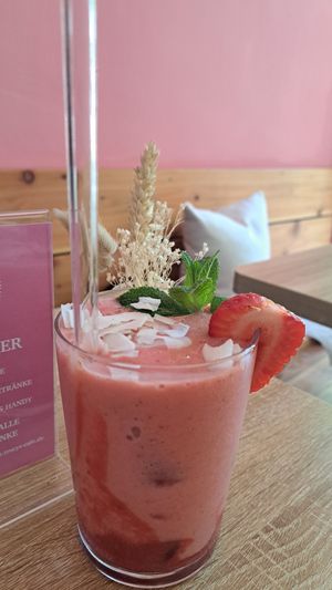  at TRUCYS Café in Hamburg