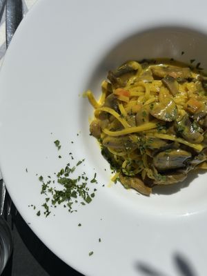 Tagliolini funghi e zafferano   at Kirù Focacceria Bistrot & Drinks in Livorno