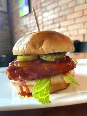 NASHVILLE TOFU SANDWICH

Breaded and fried Tofu tossed in a Nashville hot sauce with Greens, Pickles, and our house Ranch at Veg Head in Lansing