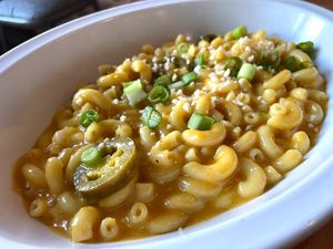 JALAPEÑO POPPER MAC AND CHEESE

Our creamy Cheese sauce tossed with Pasta, Cream Cheese, Jalapeños, and topped with Breadcrumbs at Veg Head in Lansing
