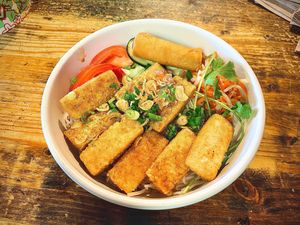 Crispy Tofu Noodle Bowl at Viet-Nomz in Winter Park